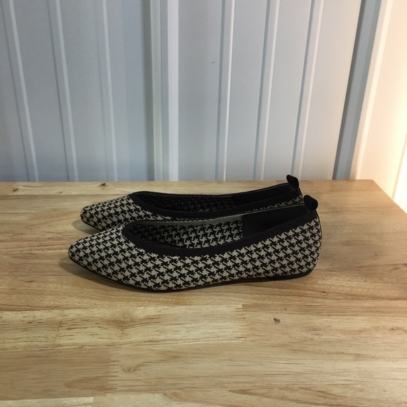 Journee Collection Womens Sandal Karsie Brown Size 9 - Picture 3 of 6